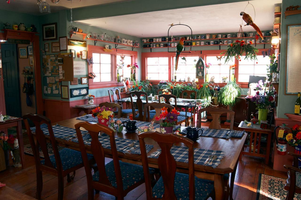 Simmons Homestead Inn Гианнис Порт Экстерьер фото